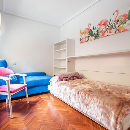 Bonita Habitacion Con Balcon Villaviciosa de Odón Eksteriør bilde