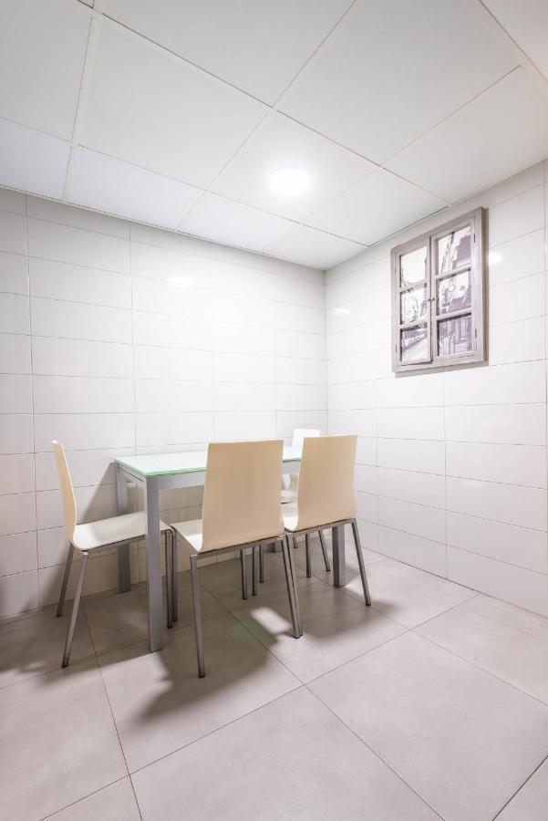Bonita Habitacion Con Balcon Villaviciosa de Odón Eksteriør bilde