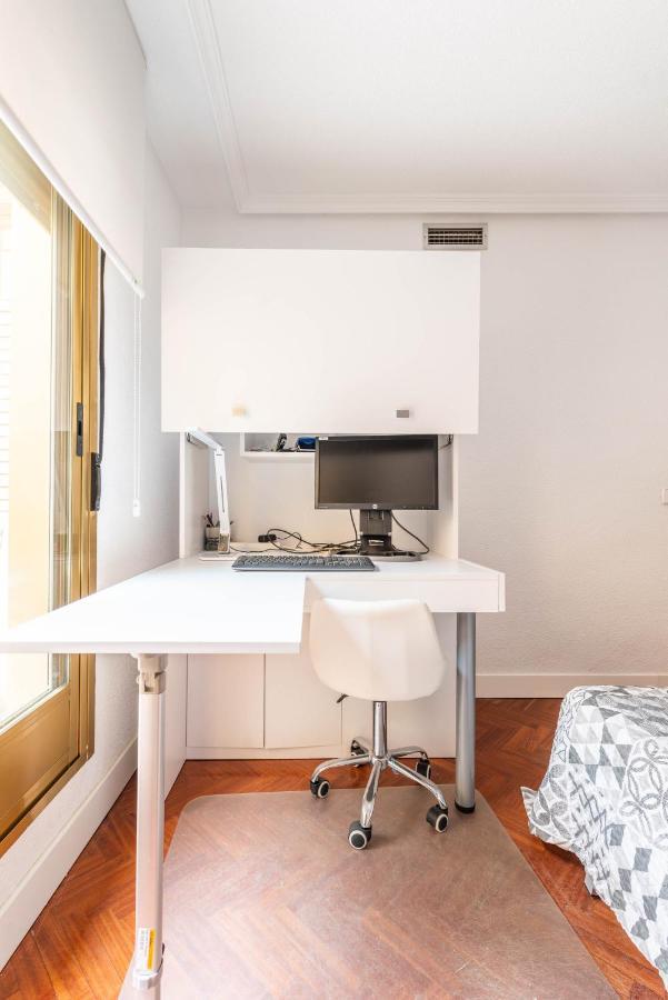 Bonita Habitacion Con Balcon Villaviciosa de Odón Eksteriør bilde