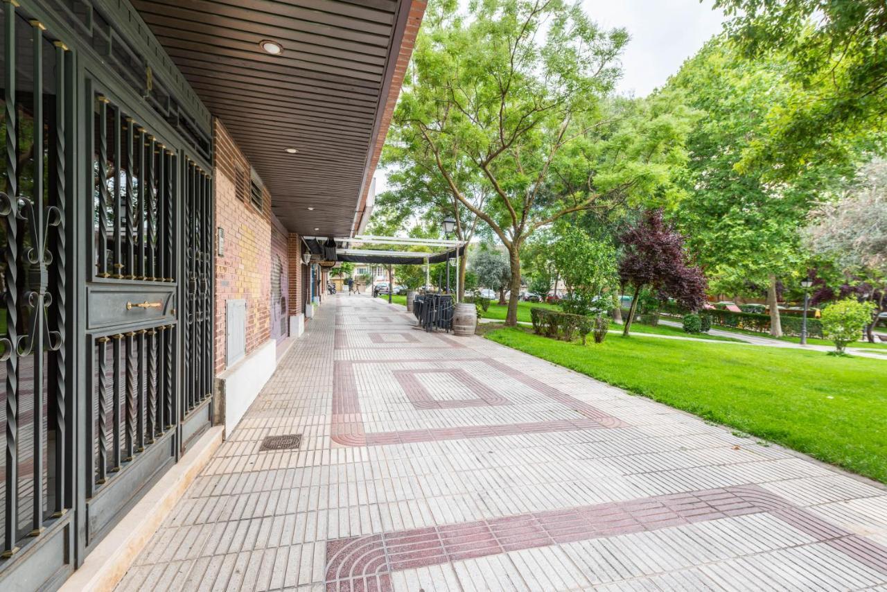 Bonita Habitacion Con Balcon Villaviciosa de Odón Eksteriør bilde
